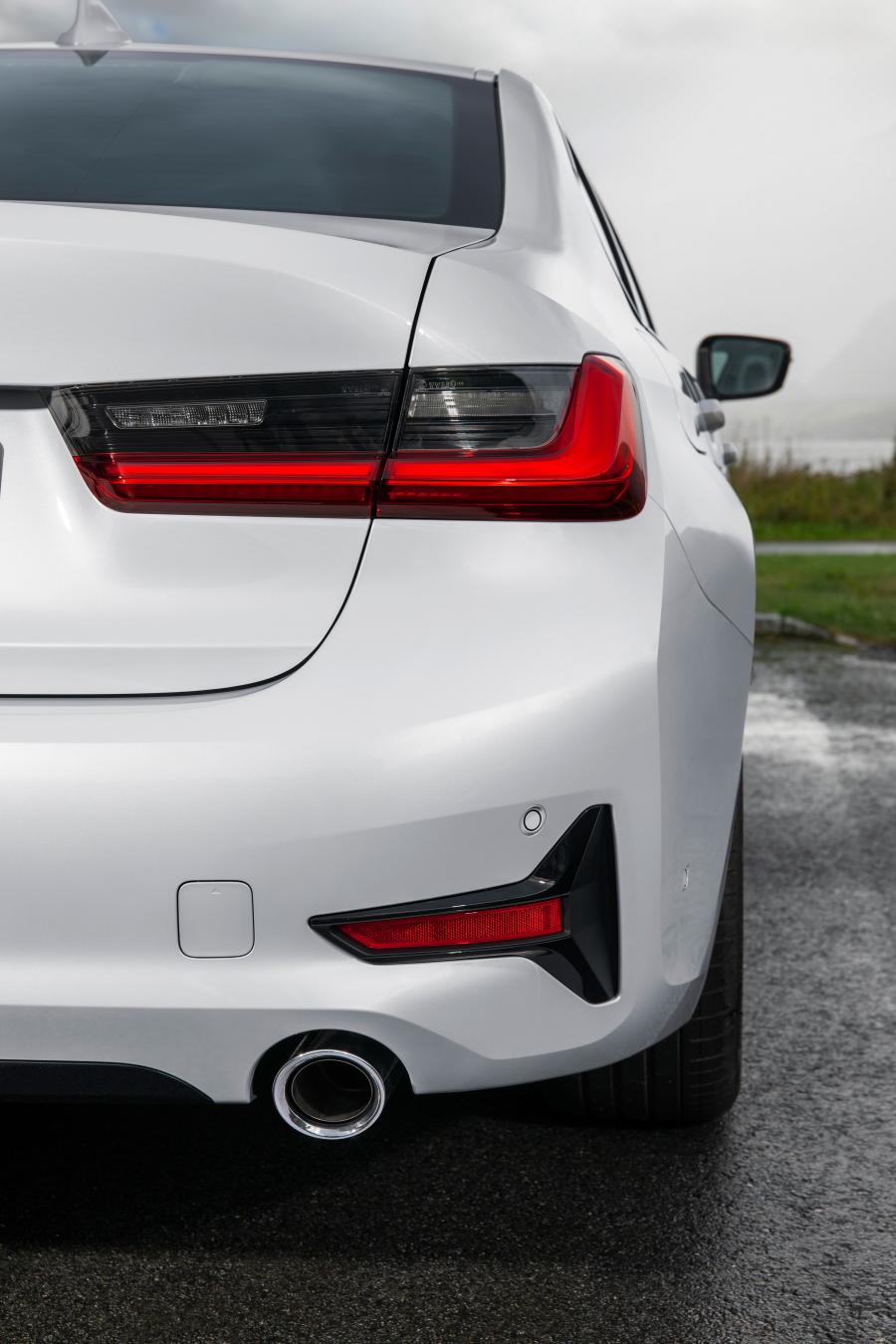 Детали экстерьера BMW 320d Sport Line (G20) 2019 года  (WW) (фото 27 из 311)